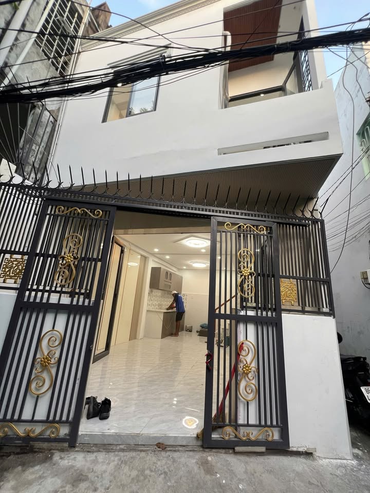 Nhà riêng quận 6 28.48m² giá 3.85 tỷ - Vị trí đẹp, tiện sửa chữa!