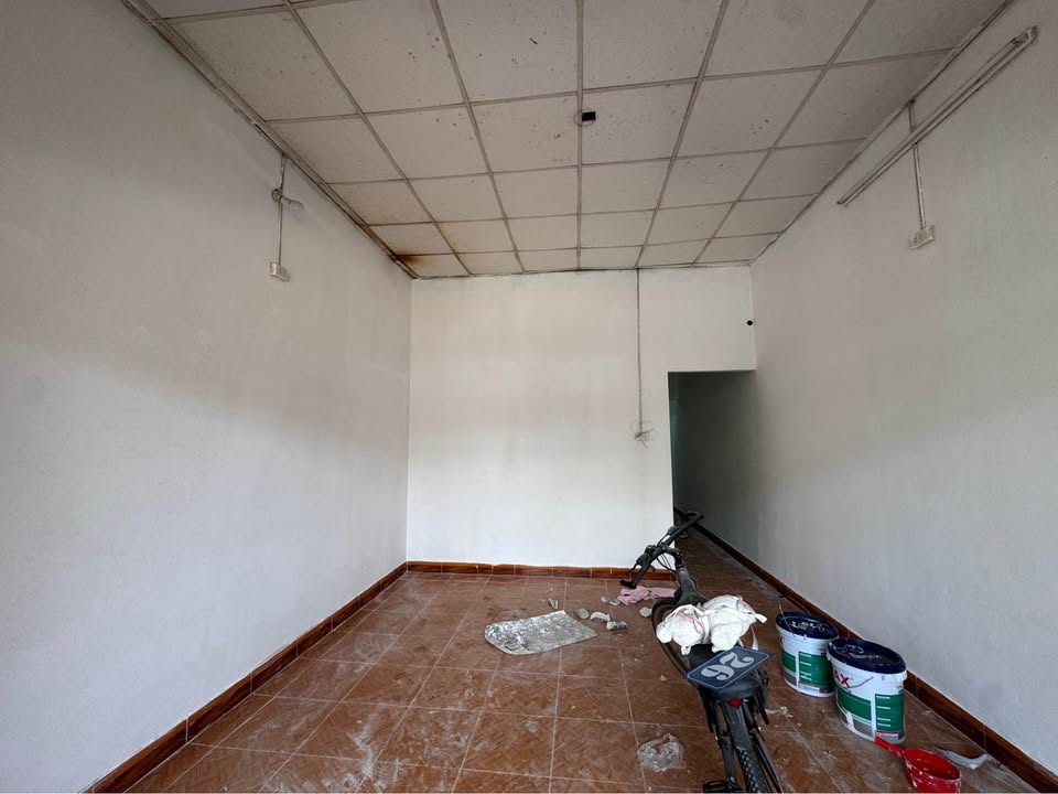 Nhà C4 trung tâm Minh Khai 120m² giá chỉ 1.3 tỷ - Cơ hội đầu tư tuyệt vời!