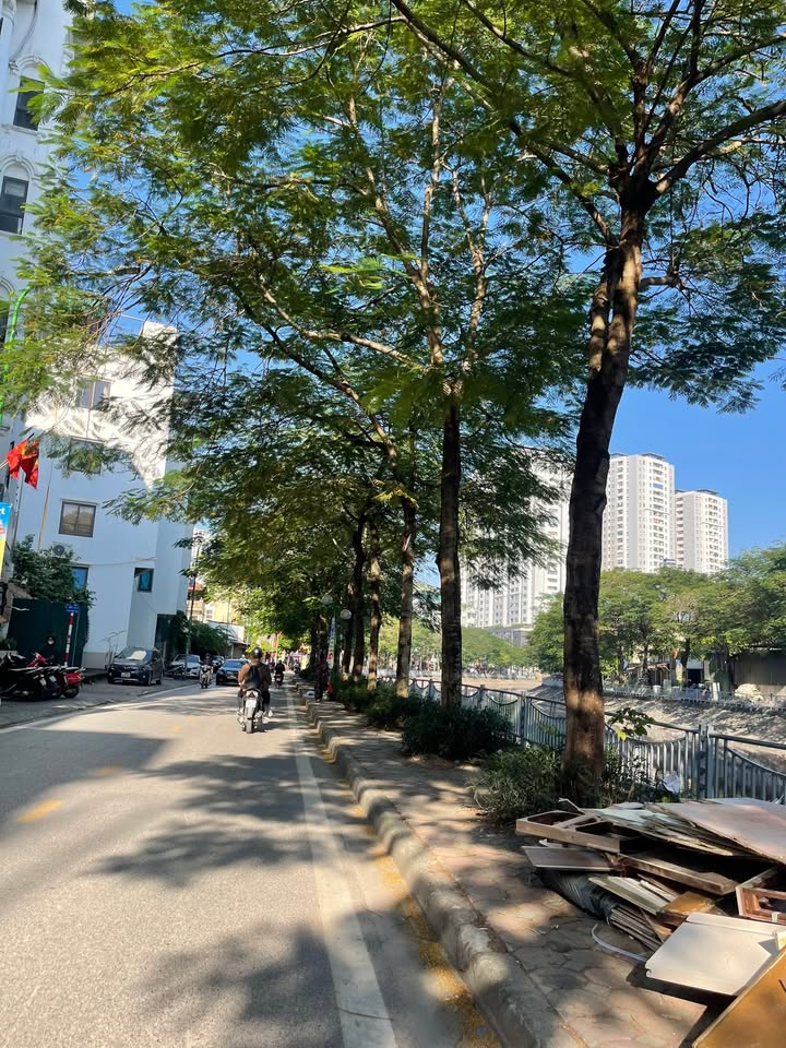 Bán nhà Trương Định 35m² giá 5 tỷ - Nhà đẹp full nội thất, kinh doanh tốt!