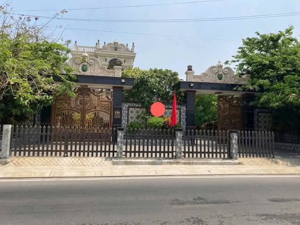 Nhà 3 tầng đường Nguyễn Ảnh Thủ, Hóc Môn, 1265m² - Sân vườn khủng, giá chỉ 42 tỷ!