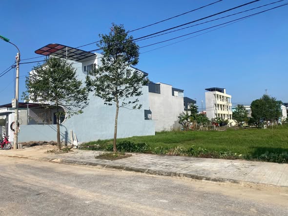 Lô đất chính chủ Quảng Thịnh 120m² giá 2.79 tỷ - Đầu tư sinh lời ngay!