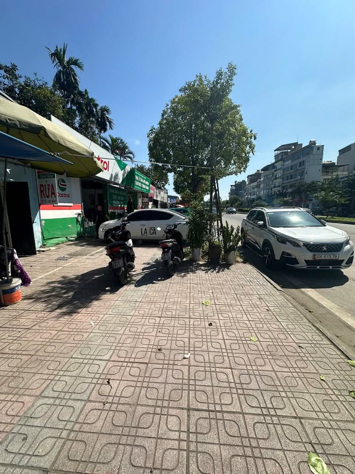 Nhà cấp 4 cho thuê mặt phố Hồng Tiến 41m² giá 6 triệu - Kinh doanh ngay!