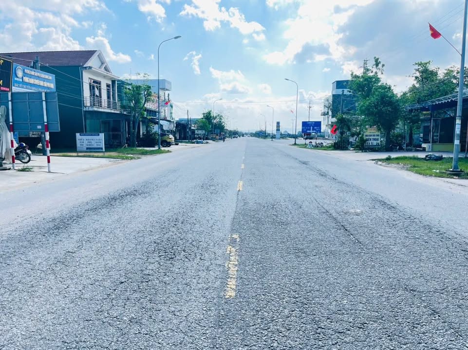 FrontHouse mặt tiền Tỉnh Lộ 9, Mai Phụ 119.5m² giá 3.7 tỷ - Đường rộng 28m, kinh doanh đắc địa!