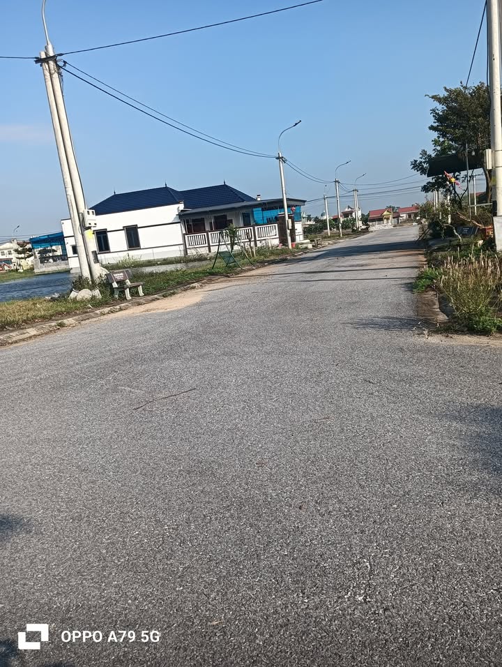 Đất nền tại xã Hoa Lộc, Hậu Lộc, 200m² giá chỉ 1.3 tỷ - Hướng Đông tuyệt đẹp!