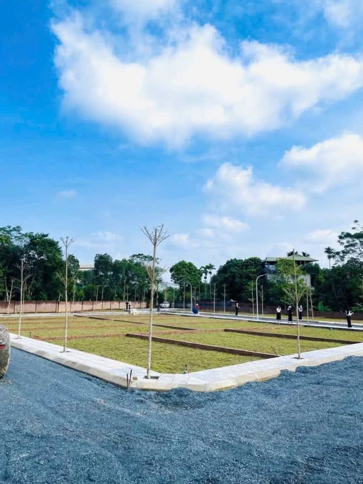 Đất nền Phú Cát Quốc Oai 100m² giá 2 tỷ - Sổ đỏ chính chủ, đầu tư sinh lời!