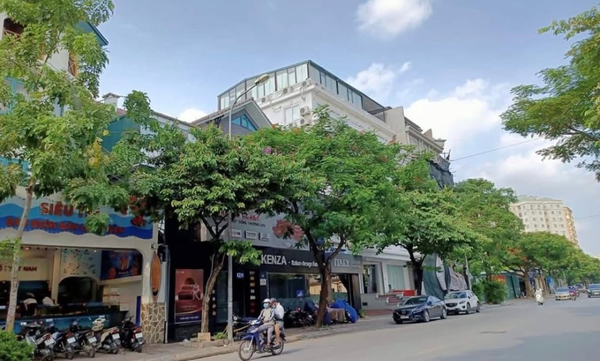 FrontHouse Trần Kim Xuyến, Cầu Giấy 90m² giá 62 tỷ - Đầu tư ngay!