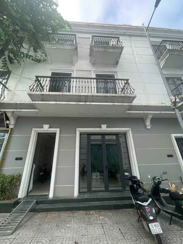 Shophouse Vincom Thái Nguyên 168m² giá 10 triệu/tháng - Kinh doanh sầm uất!