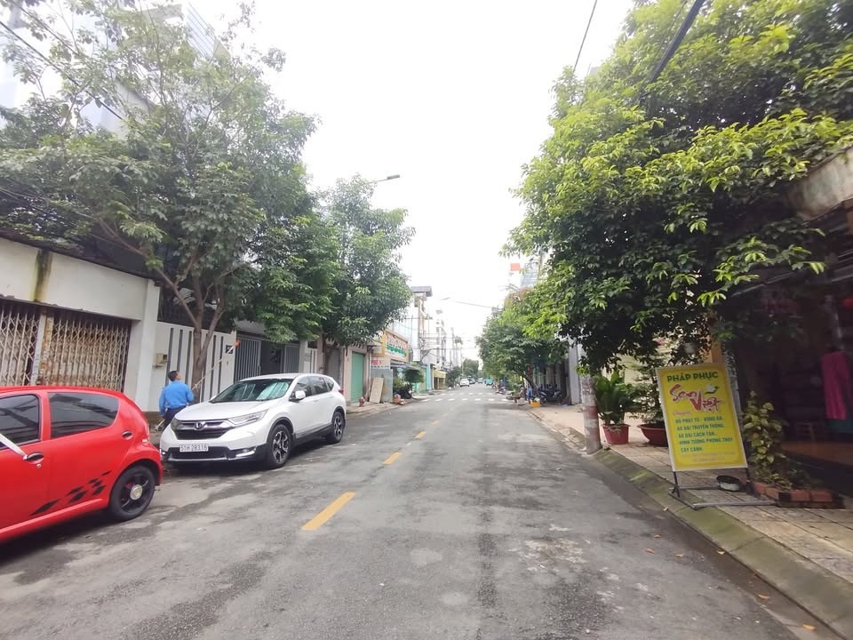 Nhà mặt tiền đường Lê Lâm, quận Tân Phú 72m² giá 10.5 tỷ - Cơ hội đầu tư vàng!