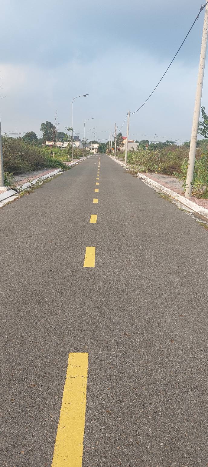 Đất thổ cư góc 2 mặt tiền khu dân cư Phước Hữu, Long Phước 175.2m² giá 1.75 tỷ - Cơ hội đầu tư tuyệt vời!