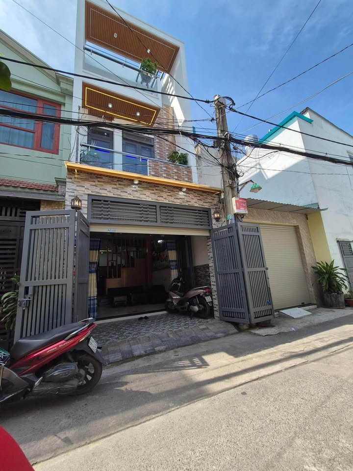 Nhà riêng 55m² đường Huỳnh Thị Hai, quận 12 giá 5.95 tỷ - Thiết kế hiện đại, đầy đủ nội thất!