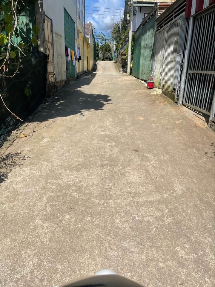 Bán đất đường Cách Mạng Tháng 8, Đà Lạt 68m² giá 1.28 tỷ - Đường ô tô vào tận nơi!