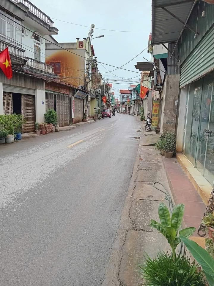 Đất Ngọc Hồi 65m² giá thỏa thuận - Sổ đỏ chính chủ, mặt ngõ thông thoáng!