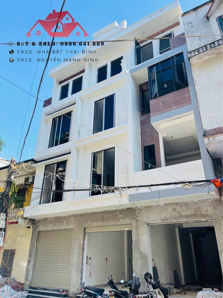 Nhà đẹp 4 tầng phường Bồ Xuyên, Thái Bình 40m² giá 3.7 tỷ - Thiết kế hiện đại, tiện nghi