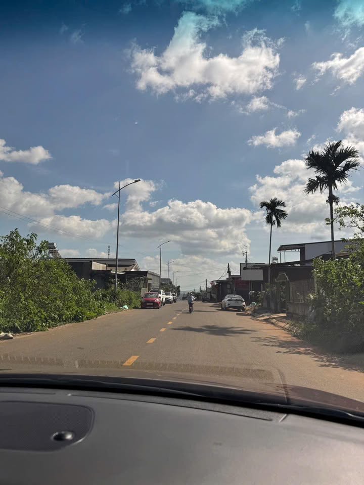 FrontHouse mặt tiền Nguyễn Chí Thanh, Buôn Hồ 40m² giá 2.65 tỷ - Kinh doanh sầm uất!