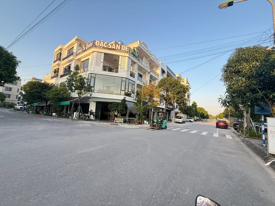 Đất nền đường Đinh Tiên Hoàng, Thái Bình 76.8m² giá 8x triệu - Kinh doanh sầm uất!