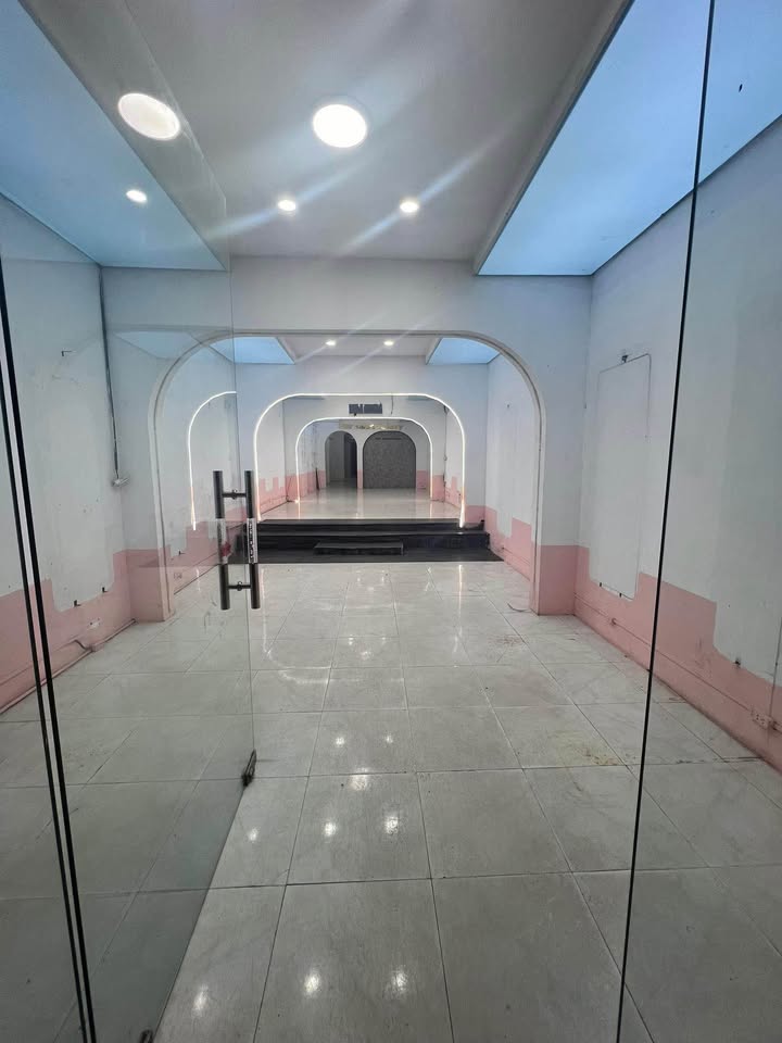 Nhà mặt tiền Phạm Hồng Thái Vũng Tàu 112m² giá 15 triệu - Địa điểm kinh doanh lý tưởng!