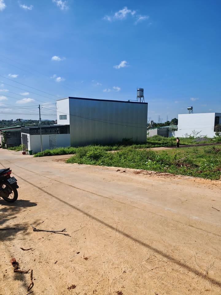 Đất nền mặt tiền đường B2, xã Cư Êbur, 185m² giá 1.49 tỷ - Đầu tư tiềm năng!