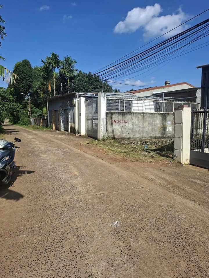 Đất mặt tiền hẻm 174 Y Wang, Buôn Ma Thuột 198m² giá 1.95 tỷ - Khu dân cư an ninh!