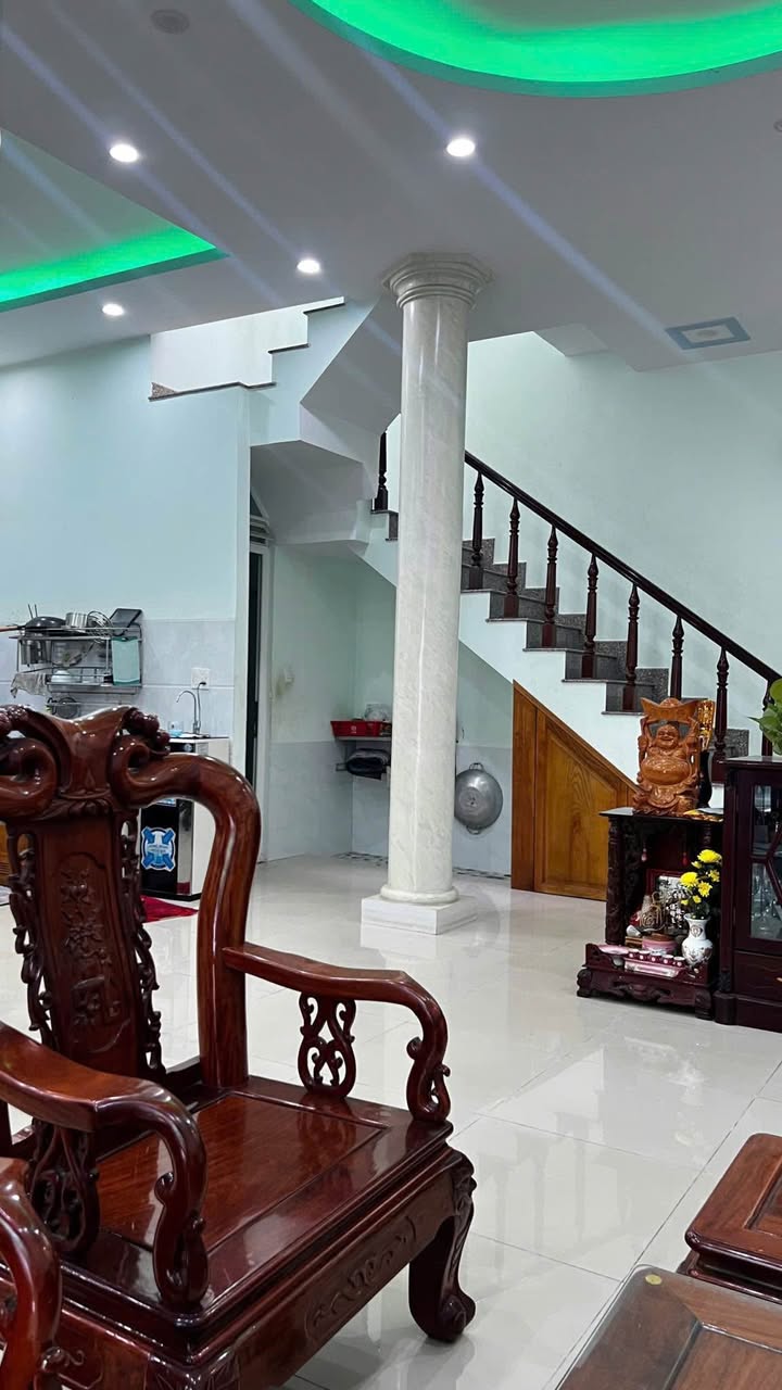 Nhà riêng 1 trệt 1 lầu tum hẻm ô tô Ngô Quyền 93m² giá 5.3 tỷ - Pháp lý rõ ràng