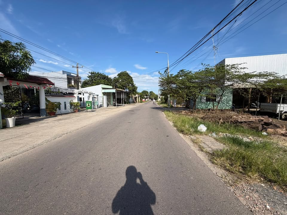 Đất nền mặt tiền Dũng Sĩ Điện Ngọc 200m² giá 6 tỷ - Cơ hội đầu tư tuyệt vời!