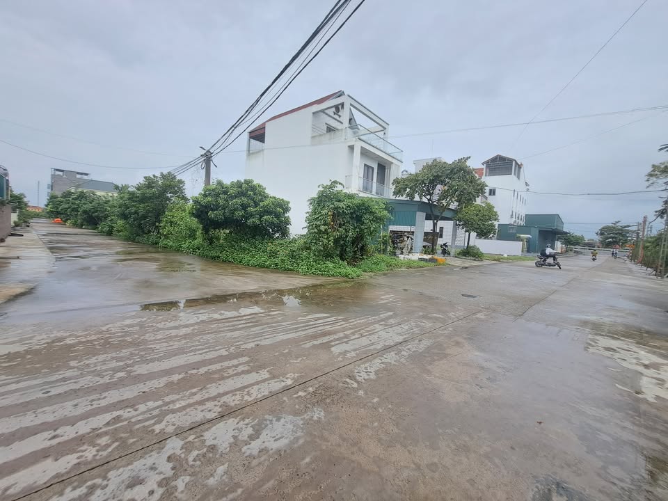 Đất nền Hồng Phong Nam Sách 80m² giá 2 tỷ - Mặt tiền rộng, vị trí đắc địa!