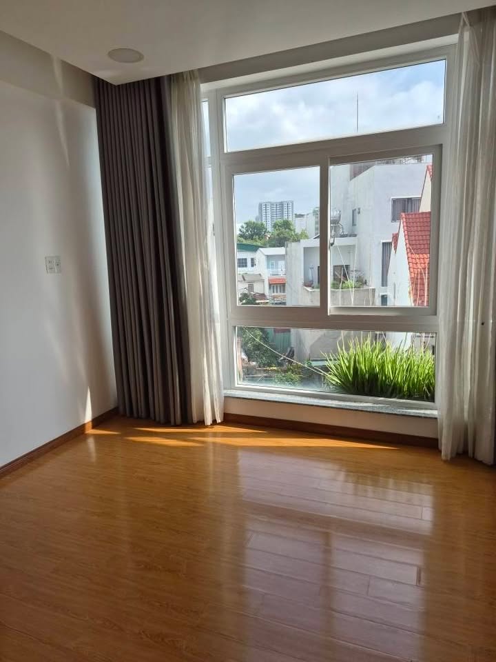 Nhà nguyên căn cho thuê đường Hoàng Hoa Thám Vũng Tàu 4PN - Ô tô vào tận nhà!