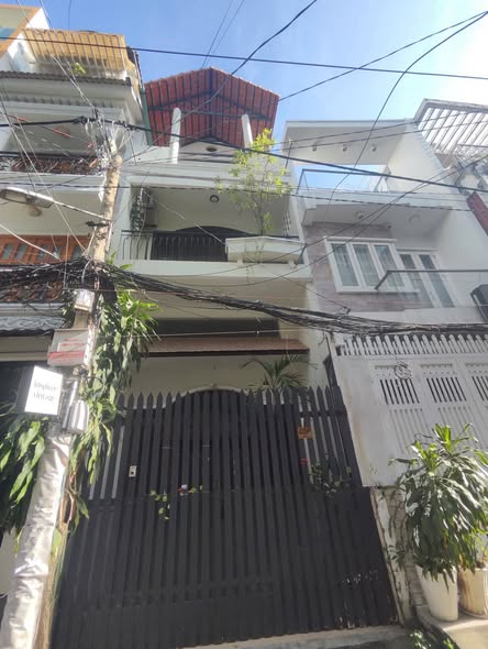 Nhà phố Lê Văn Sỹ, Quận 3, 51m² - Gần trục đường chính, ô tô vào tận nhà!