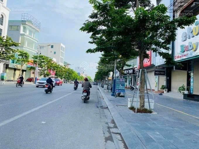 Cho thuê mặt bằng Nguyễn Văn Cừ 160m² giá tốt - Phù hợp mở showroom!