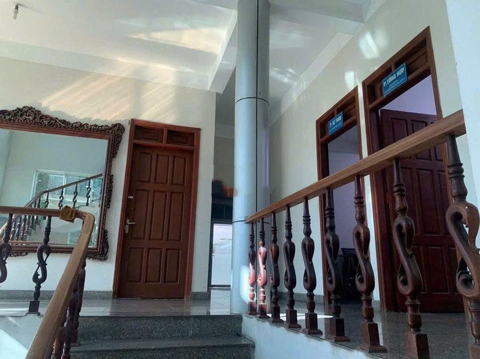 Cho thuê tòa nhà văn phòng 4 tầng tại cụm công nghiệp Ngọc Hồi 150m² - Phù hợp làm văn phòng và kho