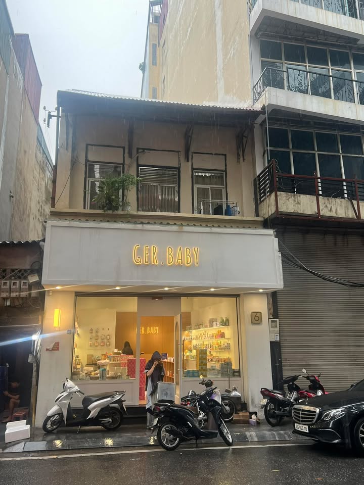 Nhà phố cho thuê Hàng Cót, Hoàn Kiếm 30m² giá 30 triệu - Nhà riêng biệt, thông sàn!