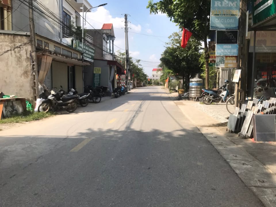 Đất mặt đường Vũ Bản 132m² giá 1 tỷ - Cơ hội đầu tư hấp dẫn!