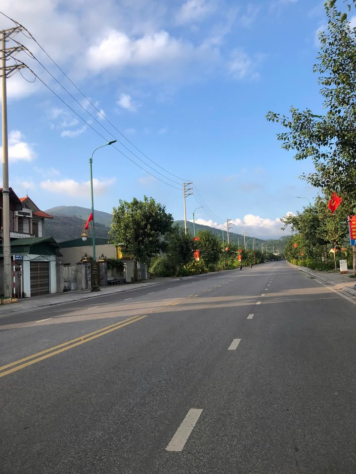 Đất nền Cửa Ngăn - Phương Đông 200m² giá 3 tỷ - Mặt tiền 10m, vị trí đắc địa!