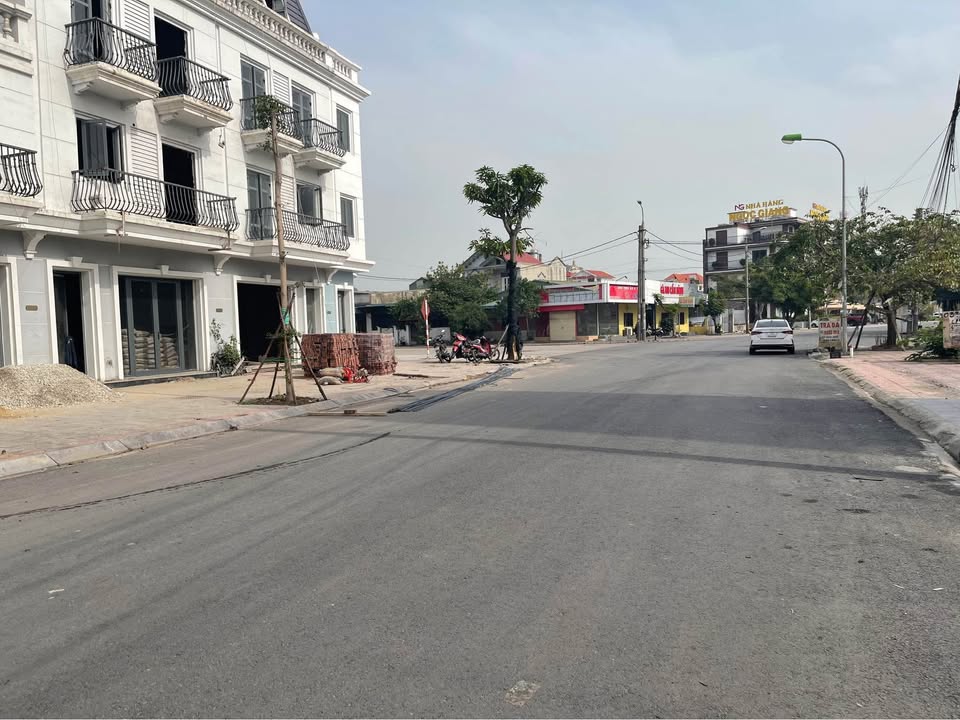 Nhà mặt phố Tân Bình 75m² giá chỉ 4 tỷ - Cơ hội đầu tư hấp dẫn!