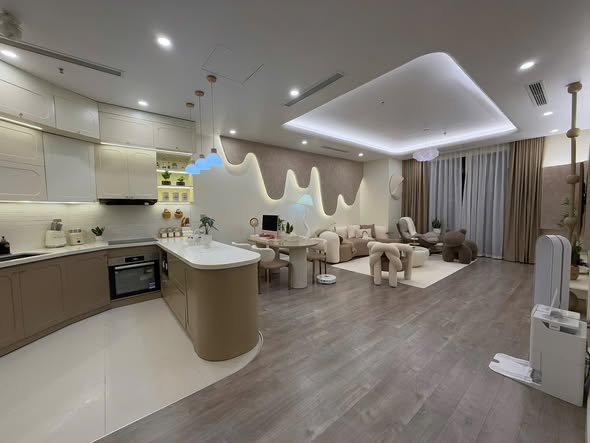 Căn hộ Royal City Thanh Xuân 113m² giá thỏa thuận - Nhà đẹp, sổ đỏ chính chủ!