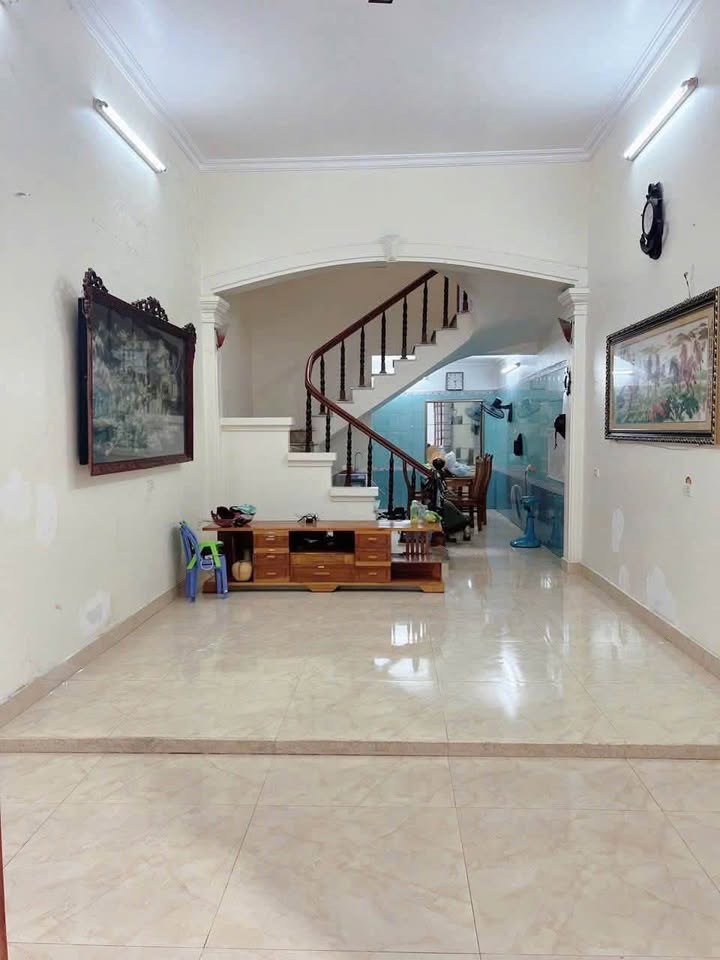 Nhà 3,5 tầng phố An Đà, Kiến An, Hải Phòng - 60m² chỉ 3,45 tỷ - Sẵn sàng vào ở!