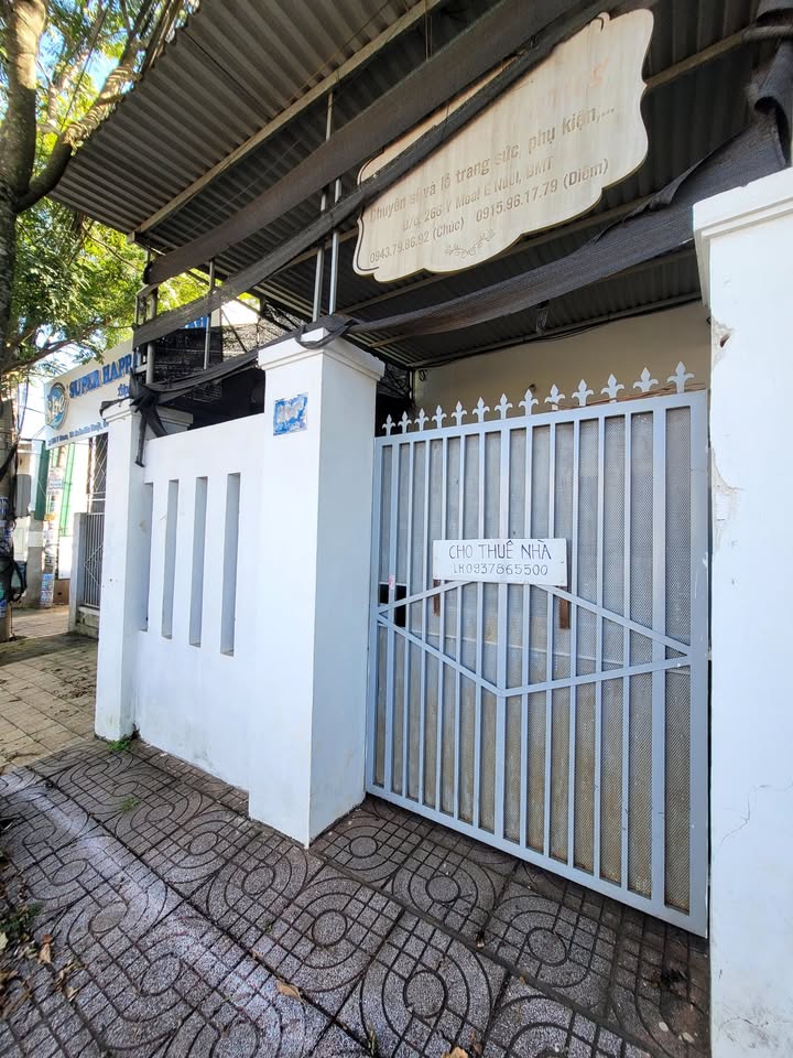 Nhà cho thuê mặt tiền Y Moan, Buôn Ma Thuột 3 triệu - Chính chủ, nhận nhà tháng 12!