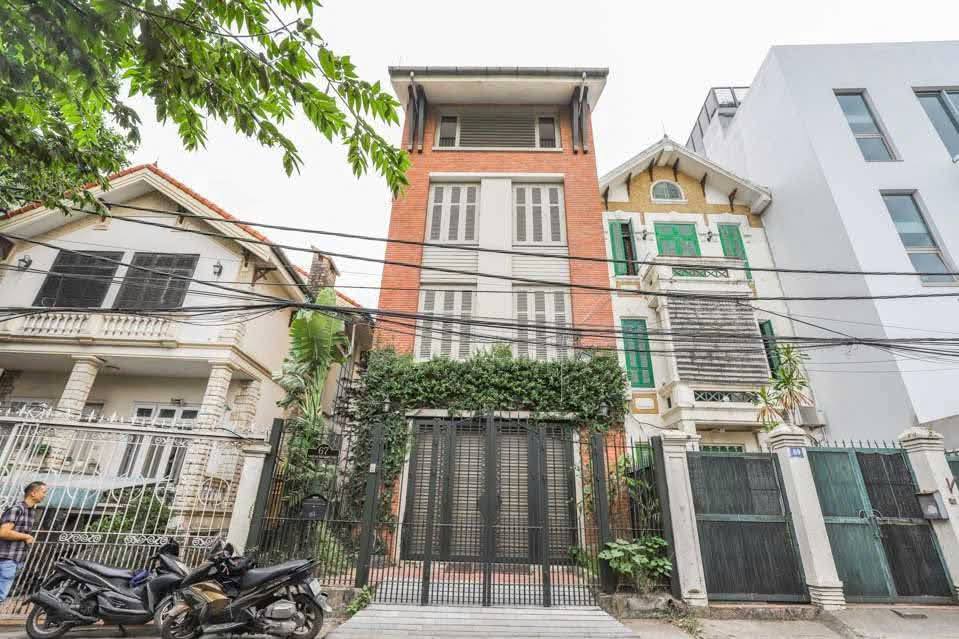 Biệt thự cho thuê tại Tô Ngọc Vân, Tây Hồ - Diện tích 130m², view 2 hồ tuyệt đẹp!