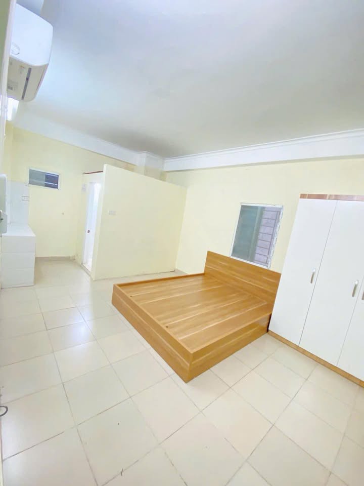 Phòng cho thuê tại Cầu Giấy 30m² giá 3.3 triệu - Không chung chủ, giờ giấc tự do!