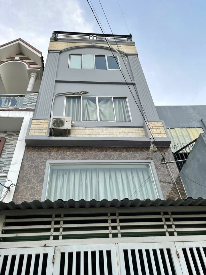 Nhà phố 4 tầng hẻm 8m xe hơi đường Liên Khu 4-5, Bình Tân - Đầu tư sinh lời 14.5 triệu/tháng!