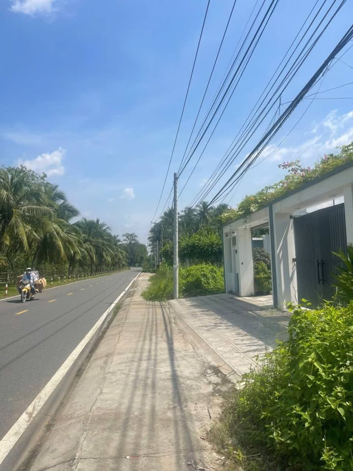 Đất nền mặt tiền Lạc Long Quân, An Hội, Vĩnh Long 256m² - Khu dân cư cao cấp, giá tốt!