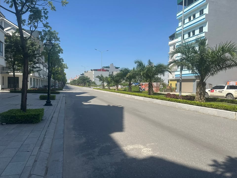 Đất nền Kim Chung Hoài Đức 70m² giá 9 tỷ - Đường ô tô tránh, vị trí đắc địa!