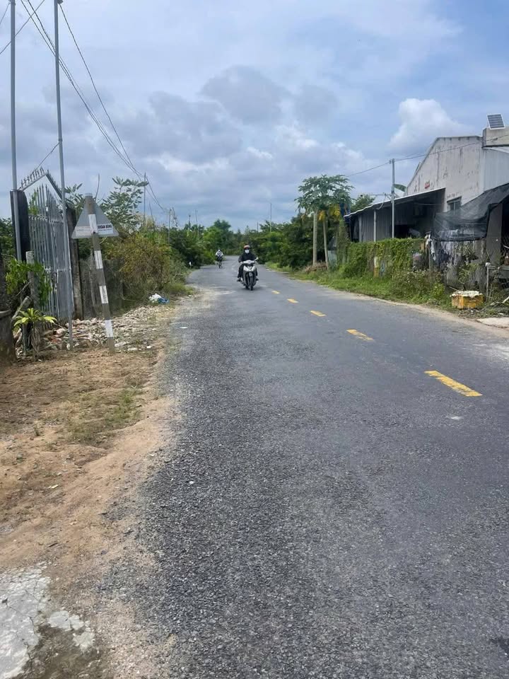 Đất thổ cư mặt tiền đường Nguyễn Thái Học, Cái Bè, 252m² - Giá tốt đầu tư!