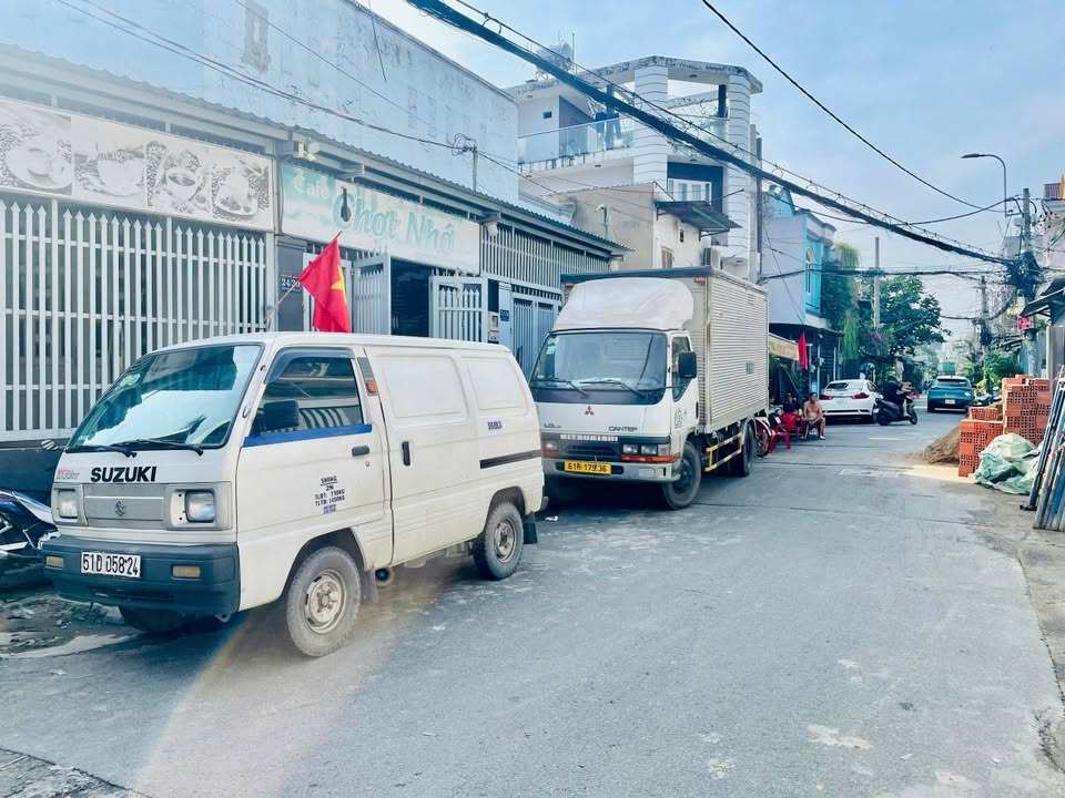 Nhà phố Bình Hưng Hòa 44m² giá 4.45 tỷ - Tiện xây mới ngay!