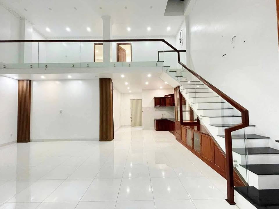 Nhà cho thuê 2 mặt tiền tại Cà Mau 120m² giá chỉ 9 triệu - Thích hợp kinh doanh và ở gia đình!