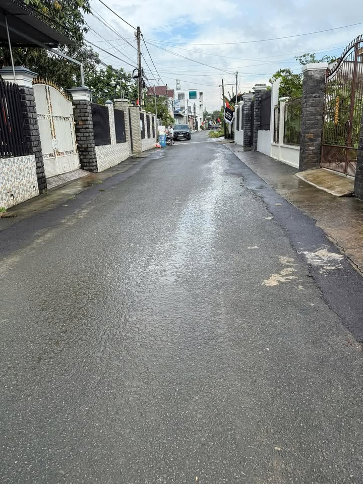 Nhà cấp 4 ấp 1 An Phước 468m² giá 2.6 tỷ - Sổ hồng chính chủ, thổ cư 100%!