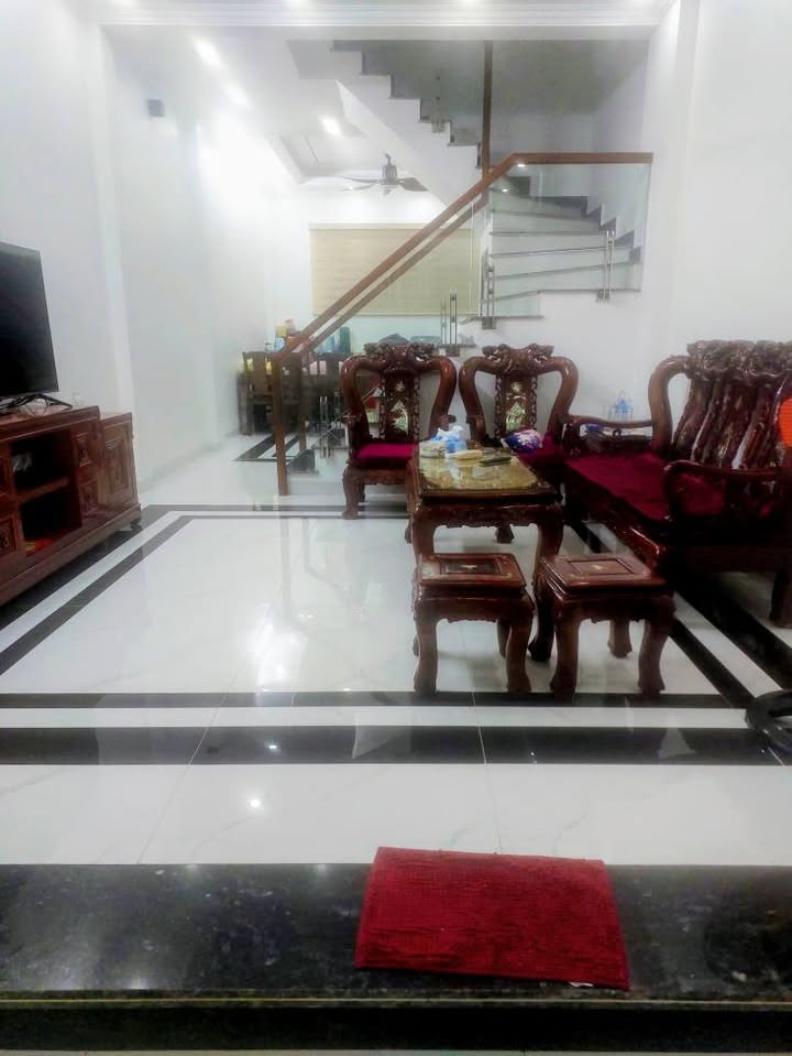 Nhà 4 tầng mặt đường Vĩnh Trường, Lộc Vượng, 50m² giá 4.35 tỷ - Vị trí đẹp, thương lượng ngay!