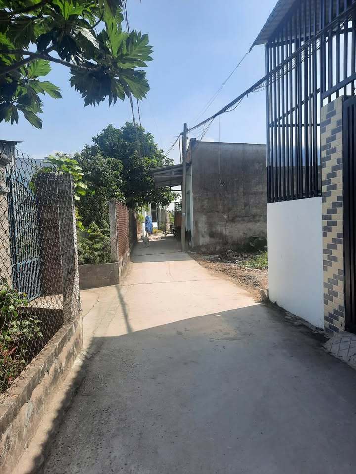 Nhà Tân Bửu, Bến Lức 71m² giá 1.55 tỷ - Chính chủ bán gấp!