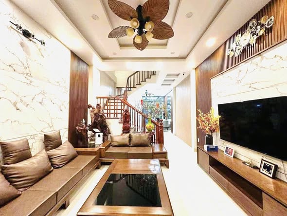 Nhà mặt đường Ngô Thì Nhậm, Thái Bình 75.6m² giá 8 tỷ - Cơ hội đầu tư tuyệt vời!