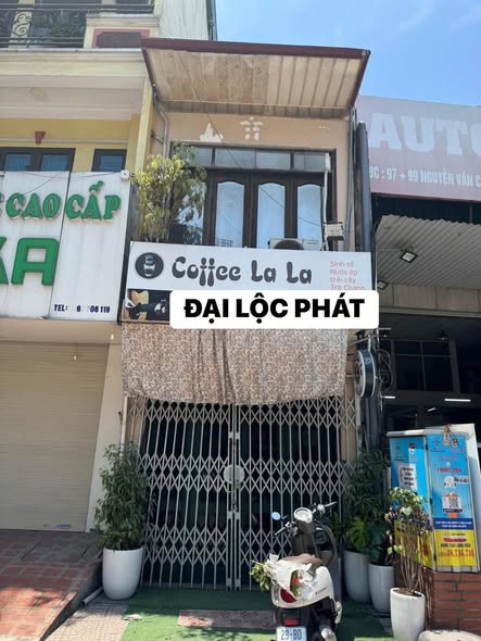 Nhà nguyên căn mặt phố Nguyễn Văn Cừ, Ngọc Lâm 14 triệu - Kinh doanh thuận lợi!