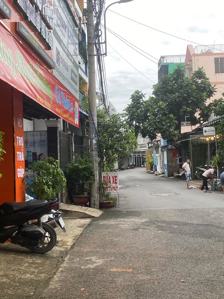 Nhà Mặt Tiền Kinh Doanh Quận 12 - Diện Tích 84m², Giá 6.999 Tỷ - Cơ hội đầu tư tuyệt vời!